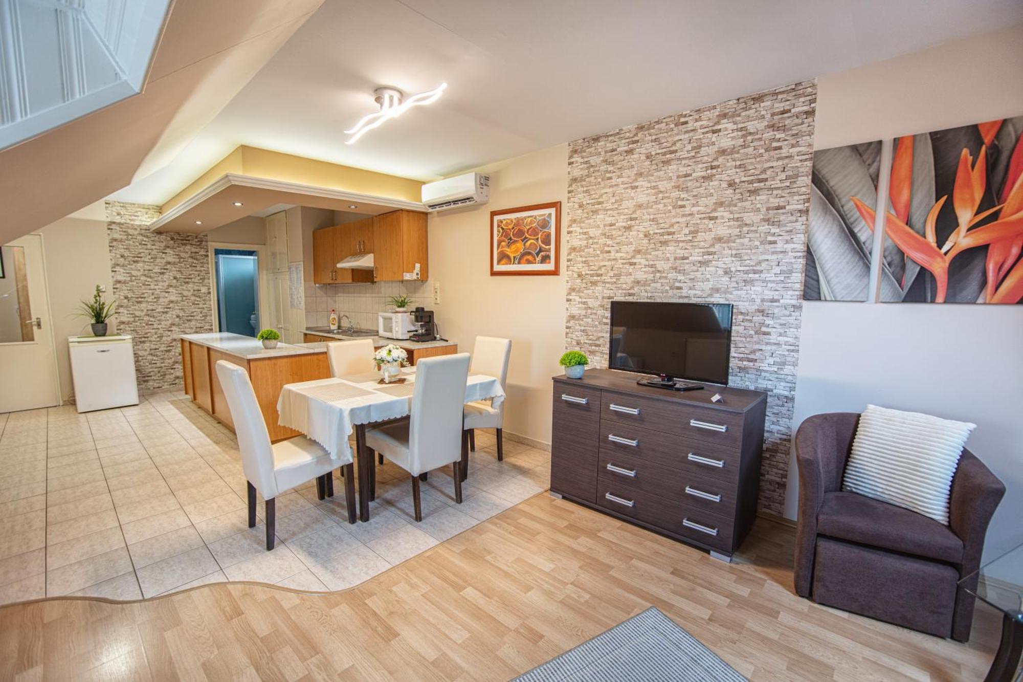 Delfin Apartman Sarvar Exterior photo
